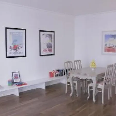 Apartamento Lovely Light 2 Bedroomed In Is An Easy To The Palais And The Beaches Of 1895 Cannes